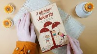 Image of 3 Matahari di Bawah Langit Jakarta Hari ini aku yang melihat Dunia, tapi nanti Dunia yang akan melihatku!